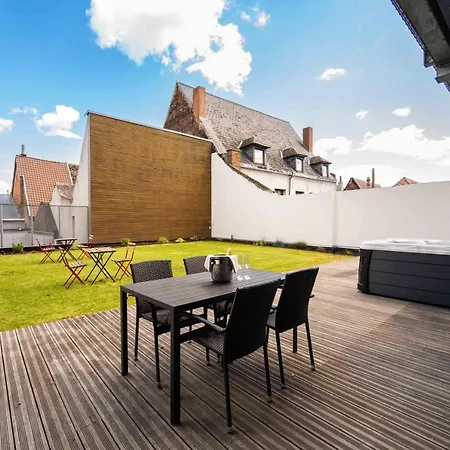 Apartment & Garden - Luxury Private Apart' Center Mons