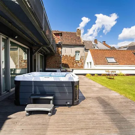 & Garden - Luxury Private Apart' Center * Mons