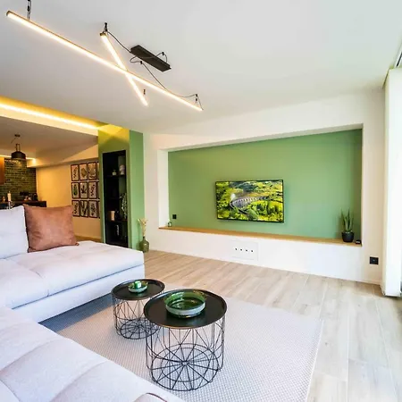 Appartamento & Garden - Luxury Private Apart' Center Mons